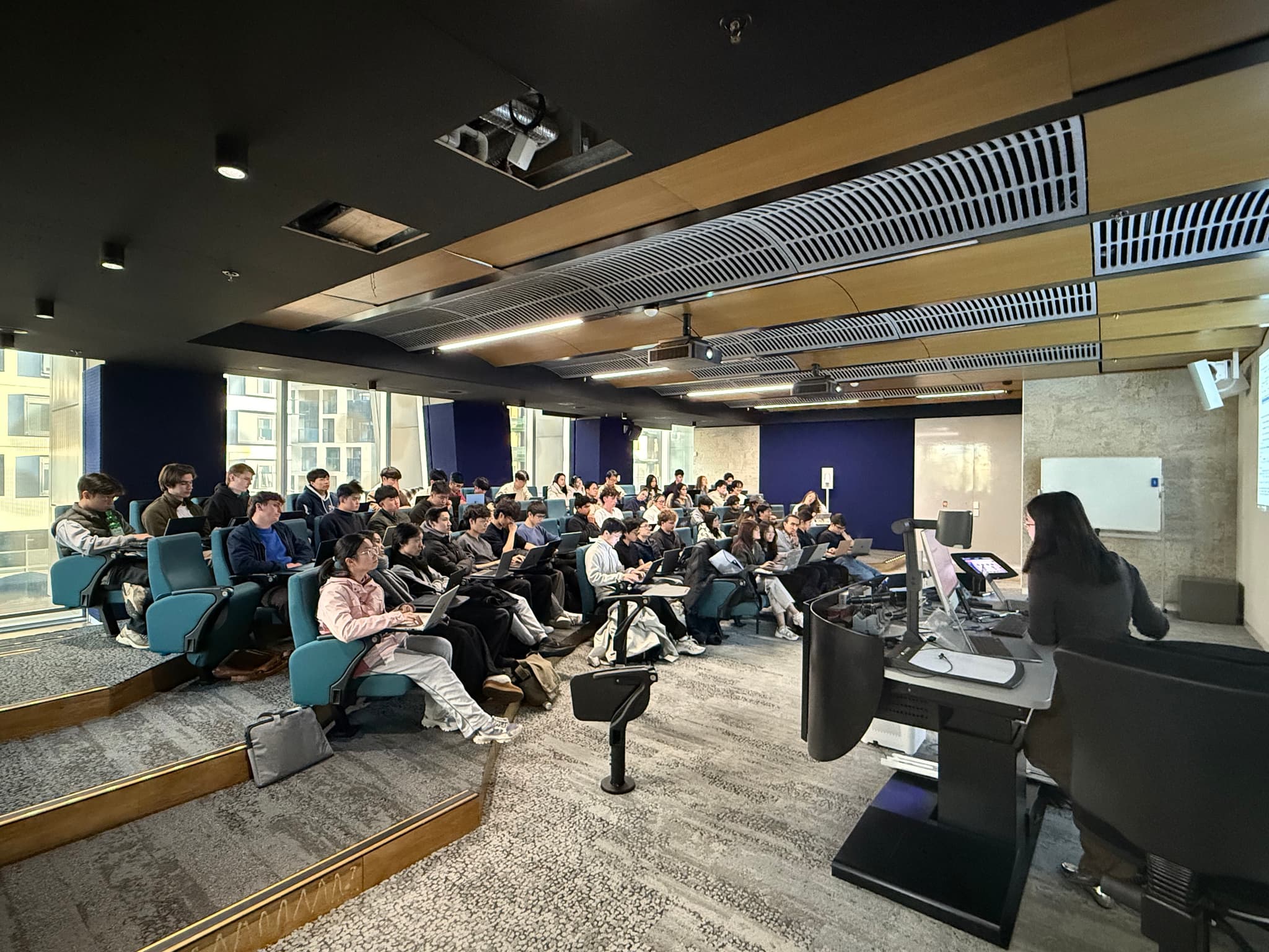 R Workshop Banner Image